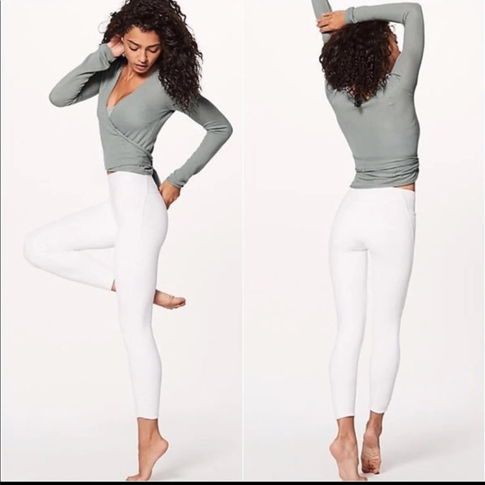NWOT LULULEMON TOP